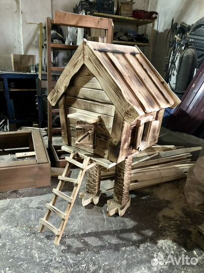 Избушка на курьих ножках