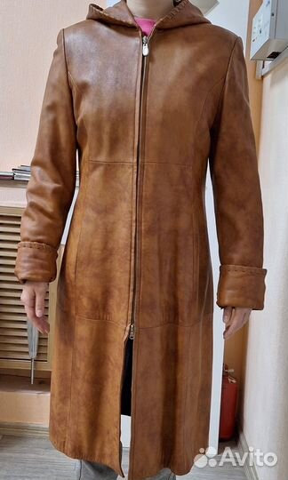 Винтажный кожаный плащ