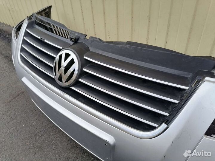 Бампер передний VW Passat B5+, 2001-05 г.в