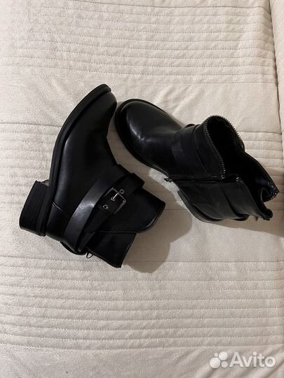 Ботинки женские