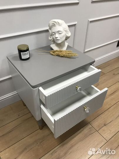 Тумба прикроватная Monro