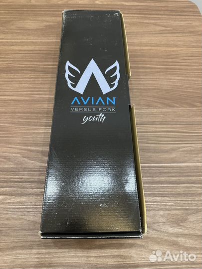 Карбоновая вилка 20 дюймов Avian Youth Fork