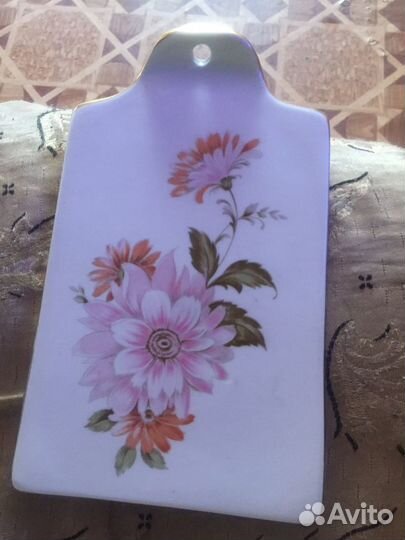 Фарфоровая сырная доска Дулево