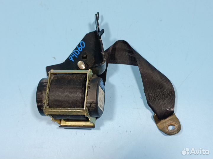 Ремень безопасности задний для Mazda 3