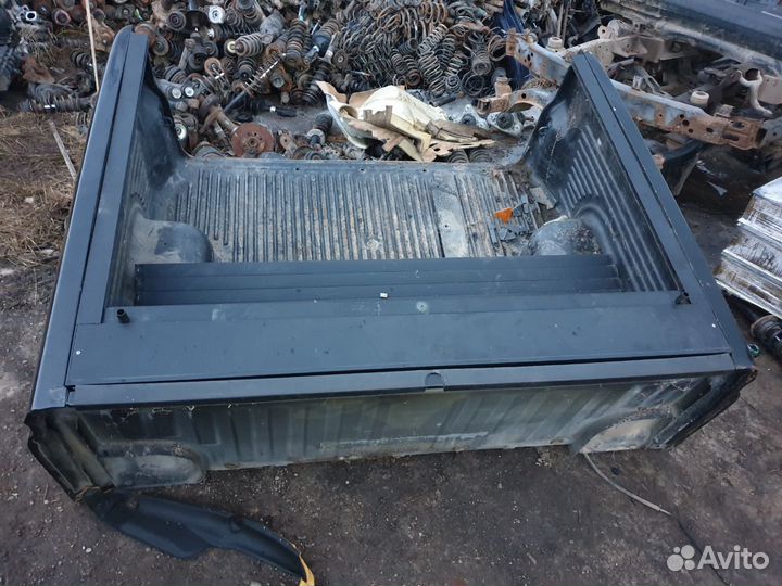 Кузов жопа ssangYong actyon sport 1 крылья задние