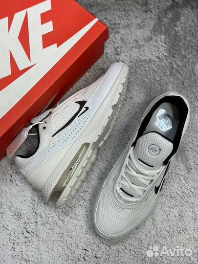 Кроссовки Nike Air Max