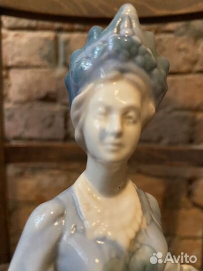 Статуэтка Хозяйка медной горы гжель