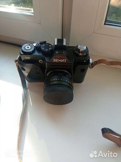 Зеркальный фотоаппарат Зенит 10