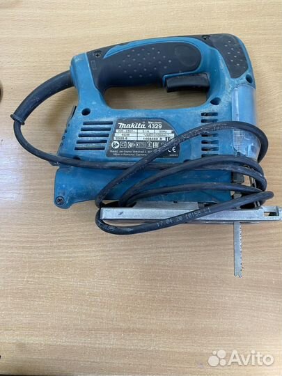 Лобзик Makita 4329