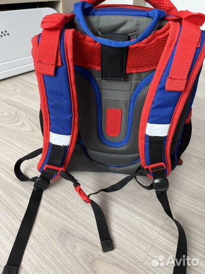 Школьный рюкзак