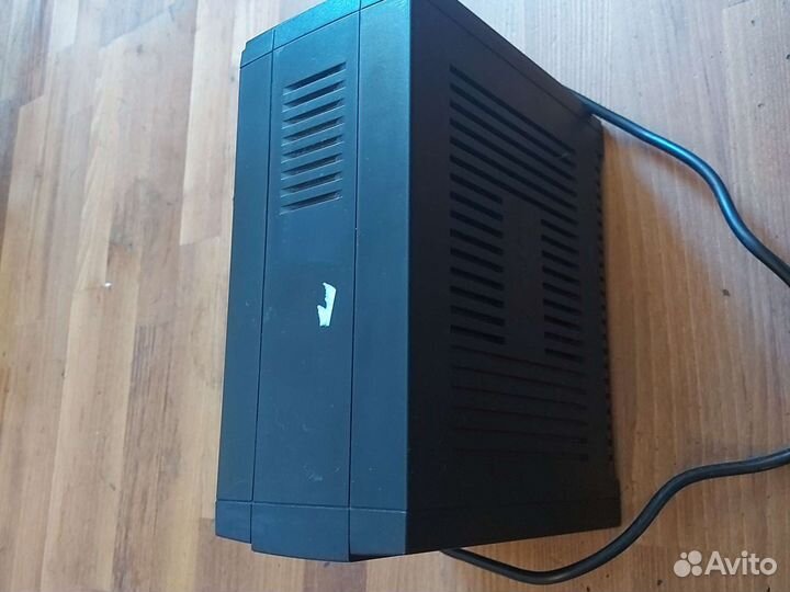 Источник бесперебойного питания APC BX650CI-RS