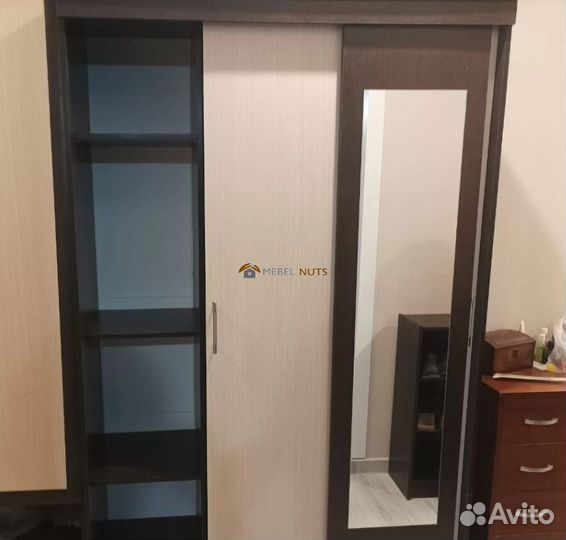 Шкаф купе новый с зеркалом
