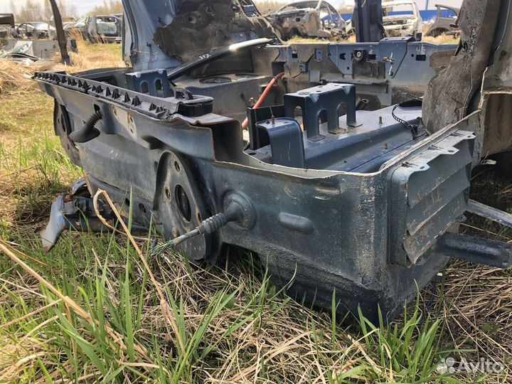 Панель задняя Bmw X5 e53 2000-2007