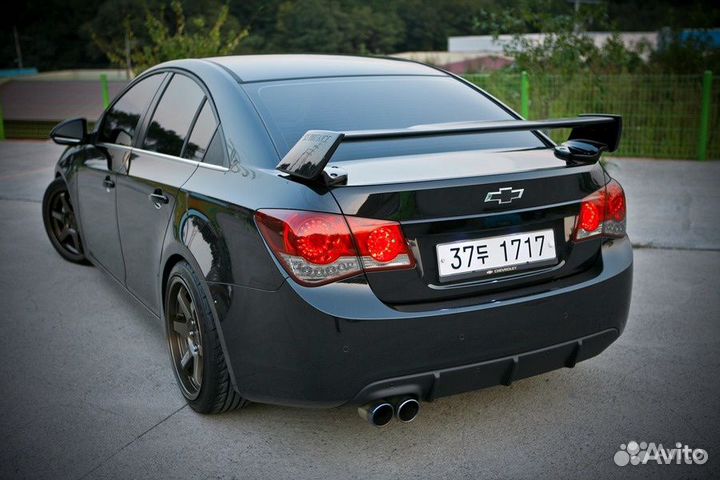 Тюнинг спойлер Sequence на Chevrolet Cruze
