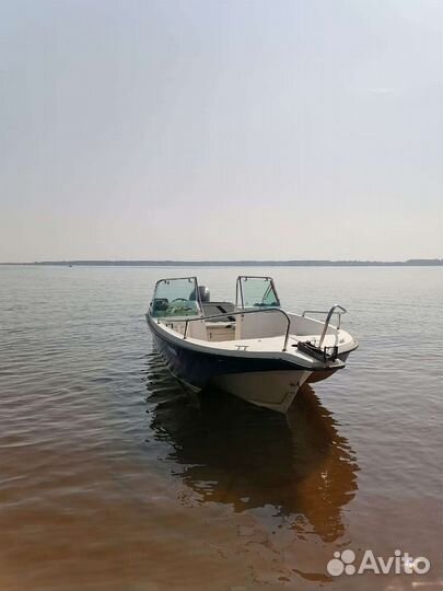 Прогулки на катере по Рыбинскому водохранилищу