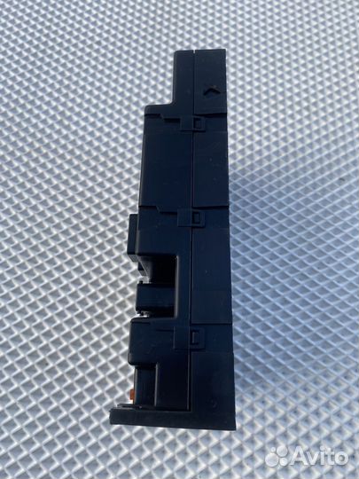 Блок предохранителей салона citroen c4