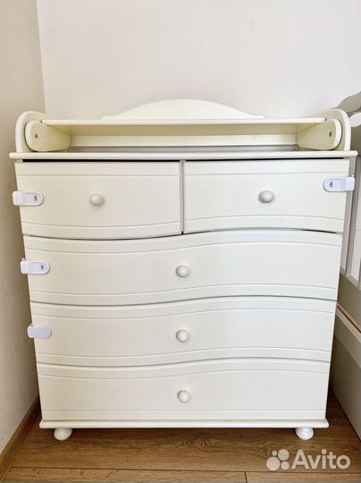 Пеленальный столик -комод