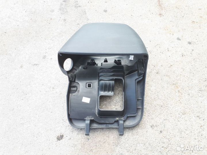 Кожух рулевой колонки Renault Sandero II