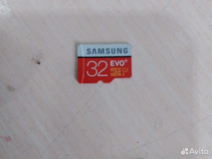 Карта памяти MicroSD
