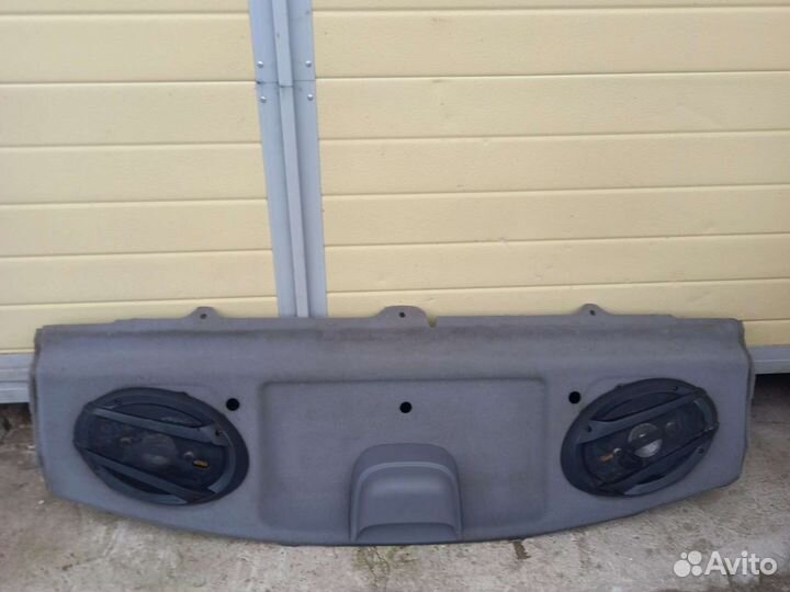 Hyundai accent- задняя полка