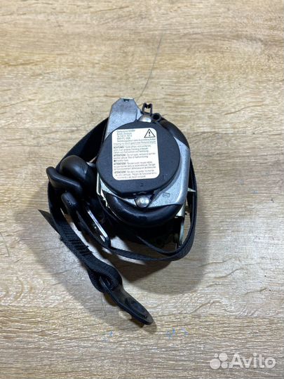 Ремень безопасности правый Ford S-MAX