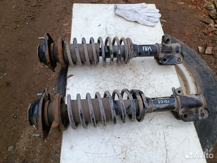 Передние стойки 2 шт. Дэу Матиз 2010 г