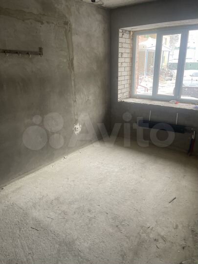 2-к. квартира, 53 м², 1/12 эт.