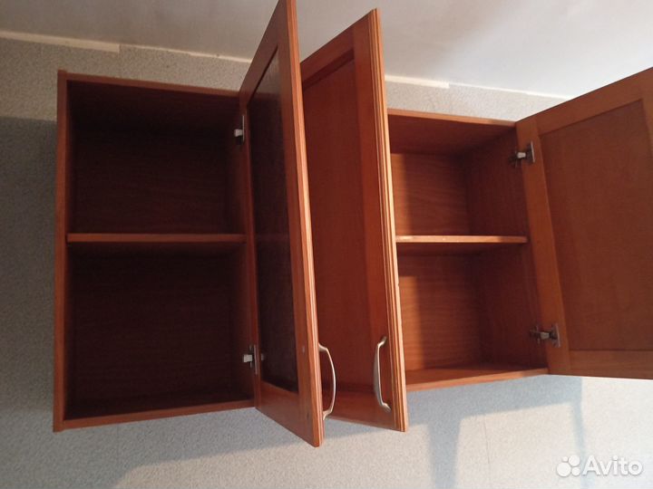 Кухонные навесные шкафчики