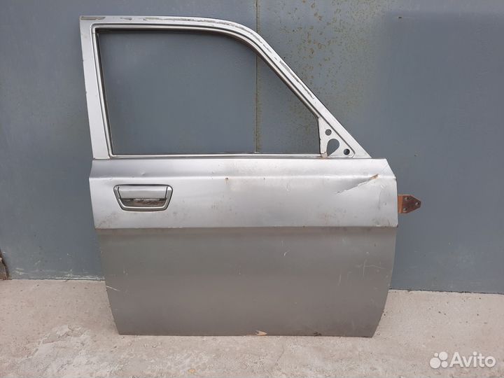 Дверь на ваз 099 - 09 на волгу 31105