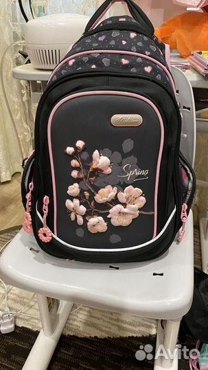 Рюкзак школьный для девочки новый