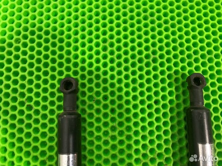 Амортизатор крышки багажника Mazda Cx-9 TB 2008