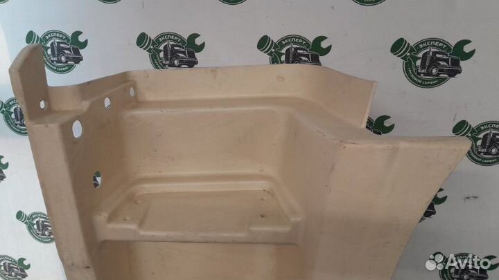 Корпус подножки левый Kamaz 5490