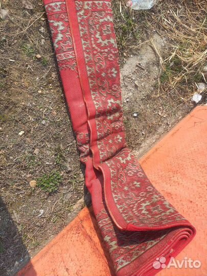 Ковёр шерстяной,красивый