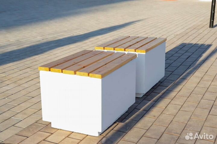 Парковые бетонные вазоны, скамьи