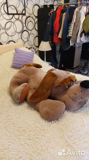 Большая мягкая игрушка собака