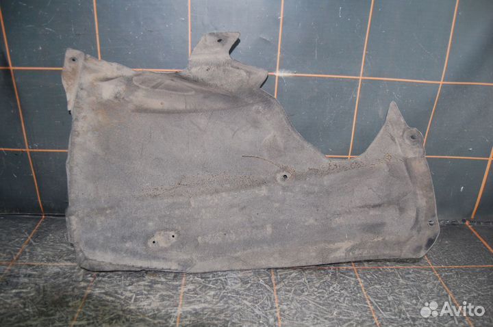 Локер (подкрылок) передний-Land Rover Range Rover4