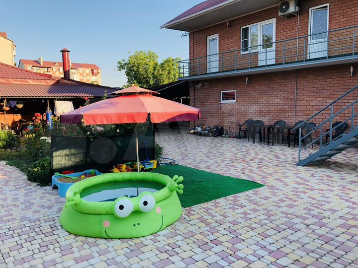 Комната 20 м² в 3-к., 2/2 эт.