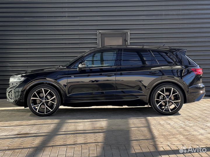 Volkswagen Touareg 3.0 AT, 2023