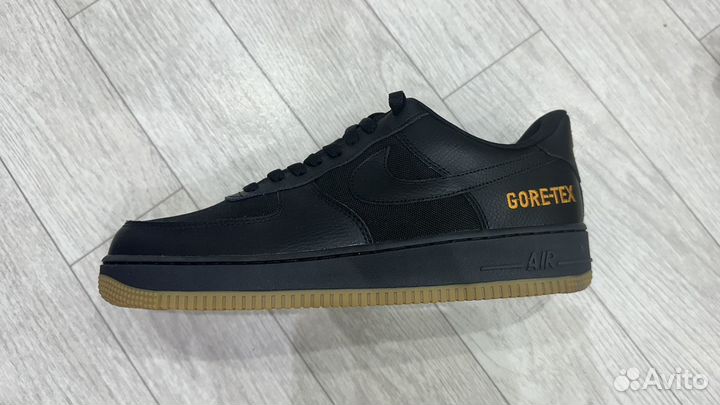 Подборка высоких ботинок