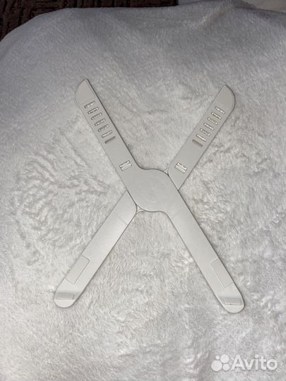 Подставка под ноутбук