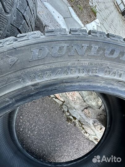 Dunlop Winter Maxx 235/45 R18 94T