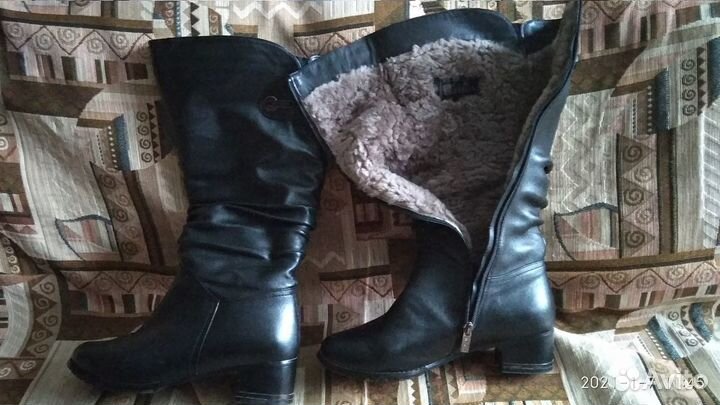 Женские зимние сапоги
