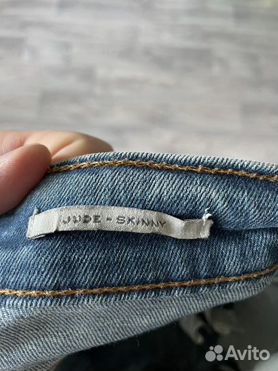 Джинсы mango