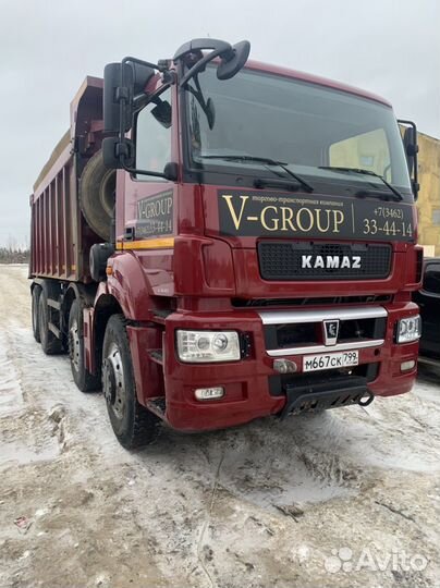 Водитель самосвала