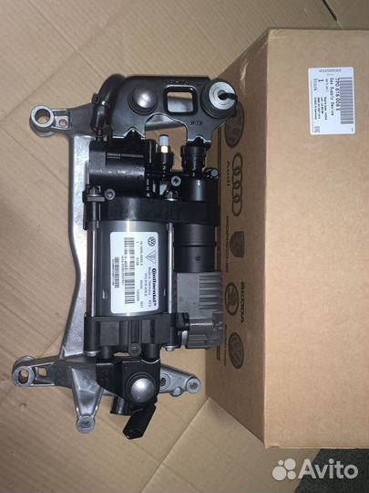 Компрессор пневмоподвески VW Touareg NF Cayenne 2