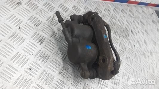 Суппорт тормозной передний правый mercedes benz vi