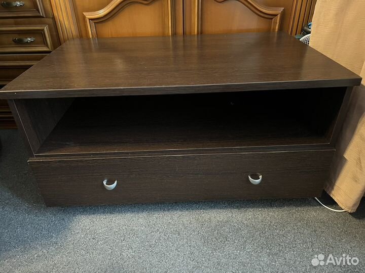 Тумба под телевизор