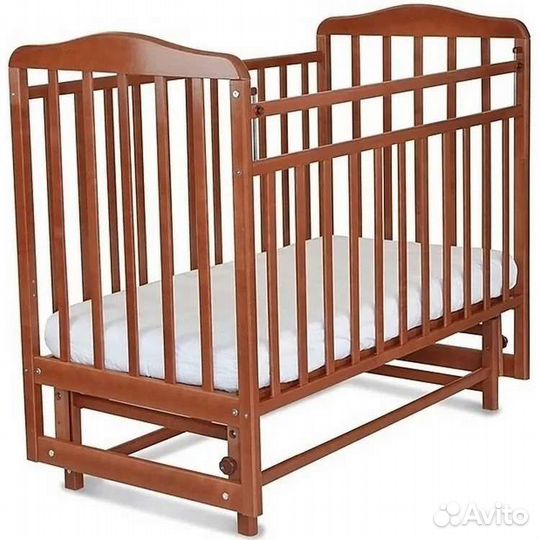 Детская кроватка с поперечным маятником
