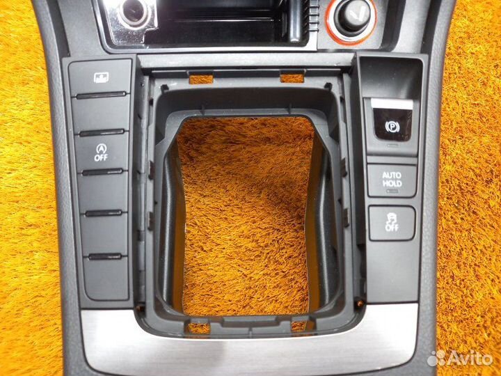 Центральная консоль Volkswagen Passat B7 caxa 2011