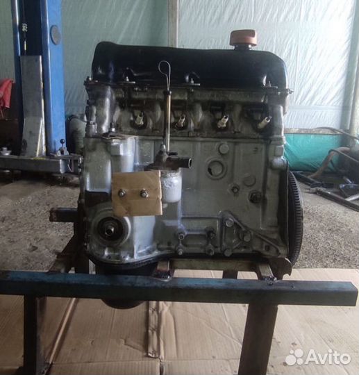 Двигатель Нива 21213. Карбюраторный